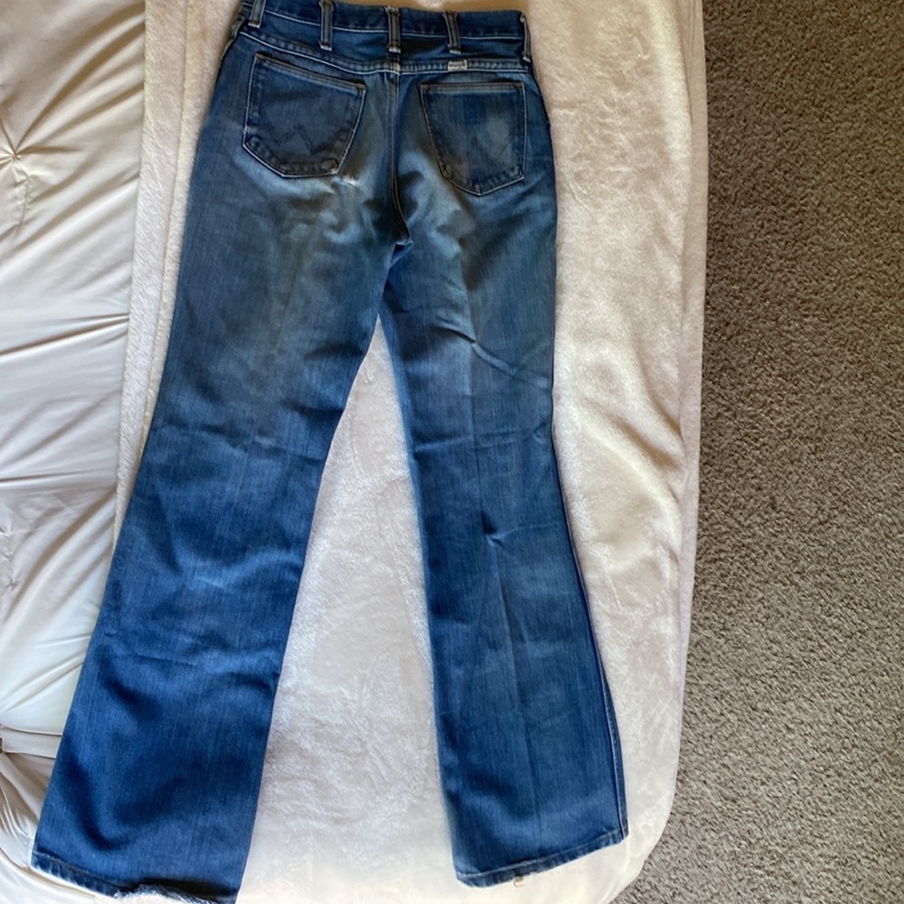 Vintage (1970s) women’s wranglers 30x34. In great shape.Perfect vintage look. - Picture 2 of 7
